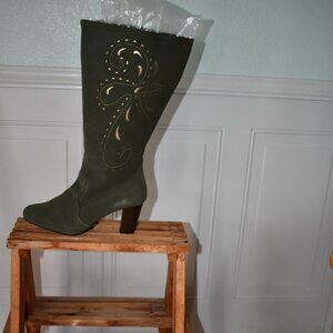 Beacon Reflections Women's Tall Green Leather Cutout Sides Boots 10W Wide